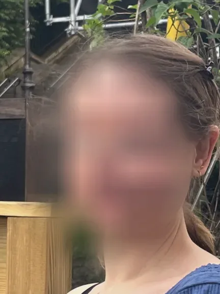 Diana, 34