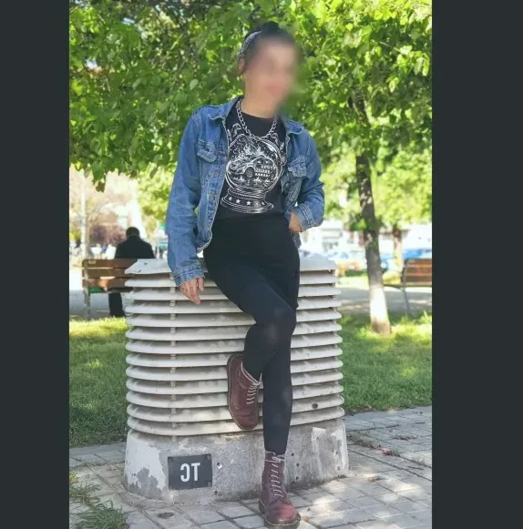 Elena, 31