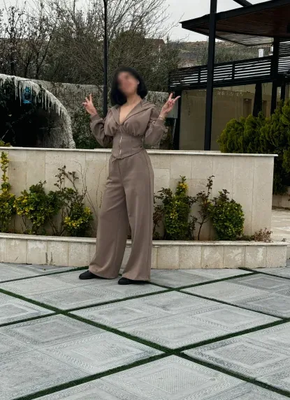 Elena, 34