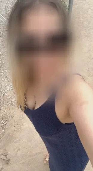 Emilia, 40