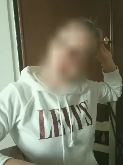 Lucia, 39
