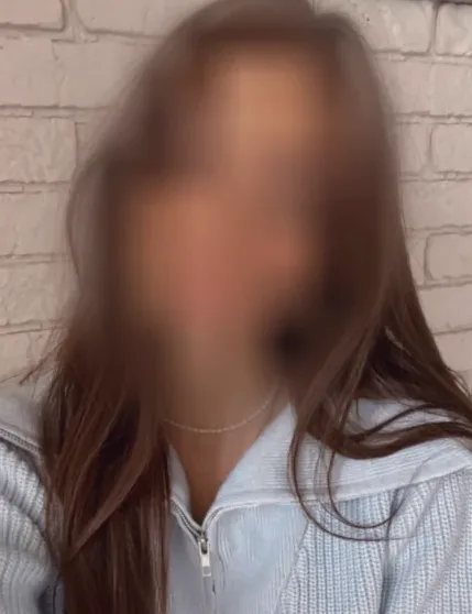 Rebecca, 29