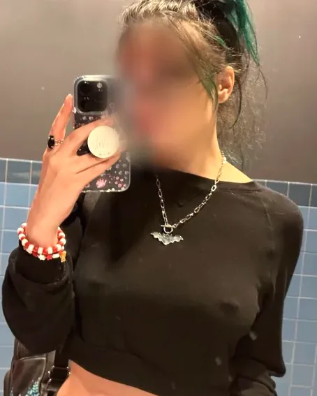 Wiebke, 28