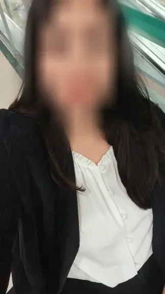 Emily, 39