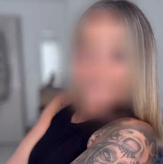 Jacqueline, 36