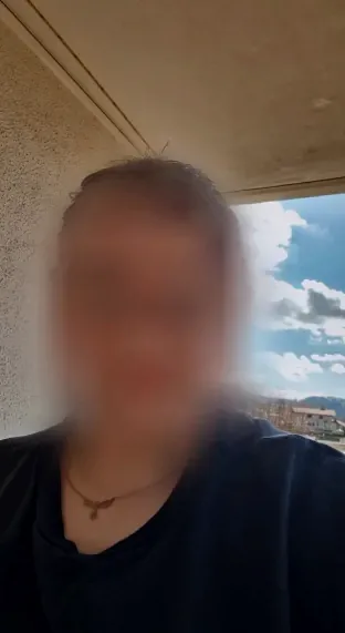 Viktoria, 24
